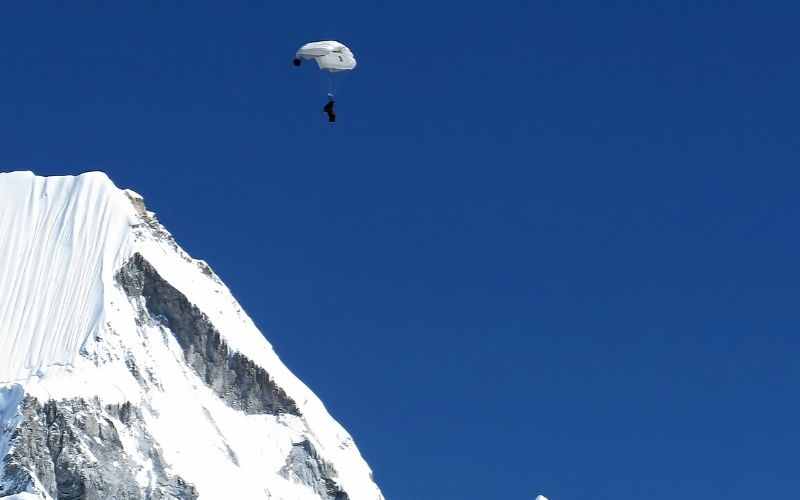 Skydiving by Mount Everest